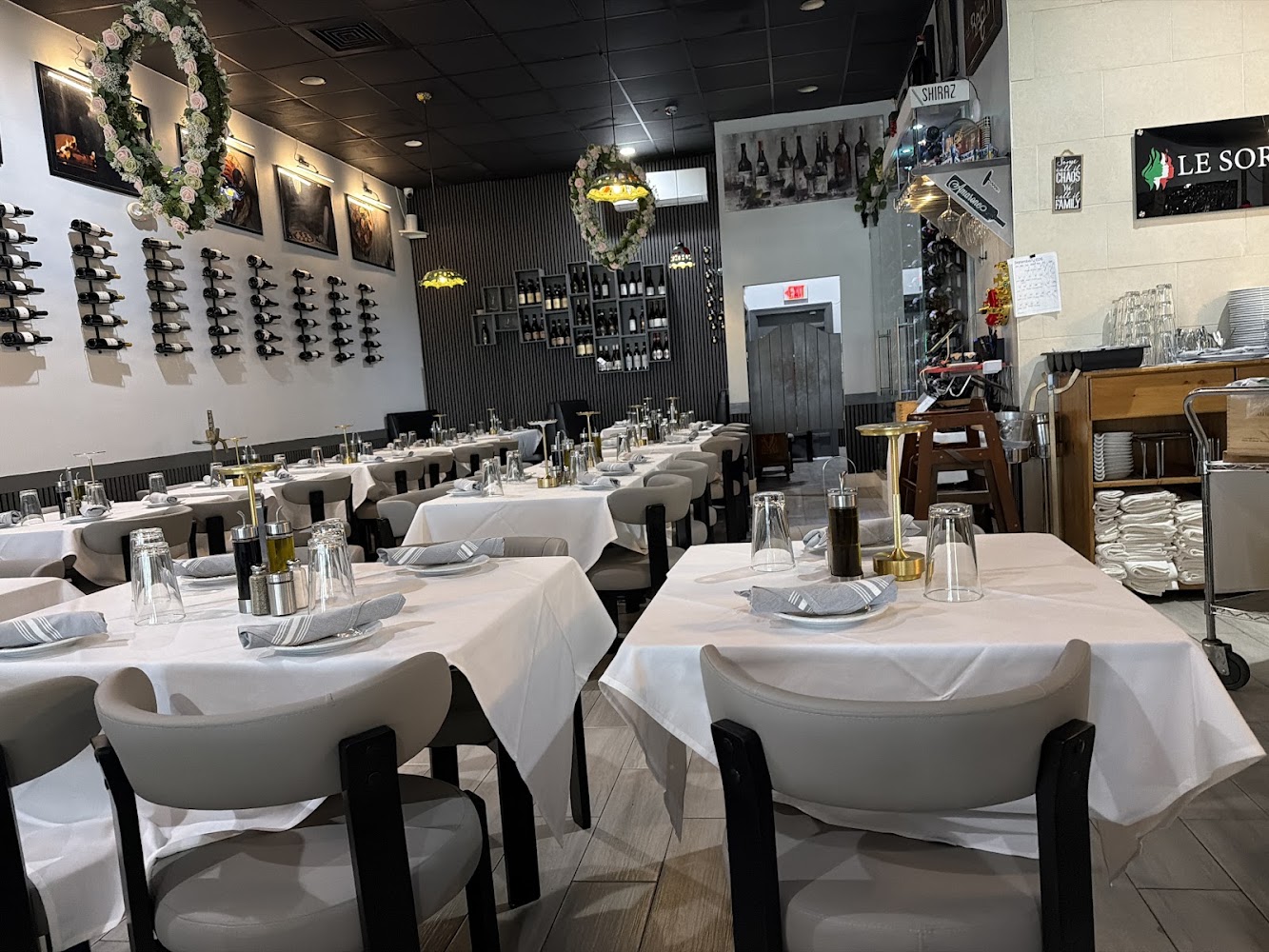 Le Sorelle Restaurant Downtown photo 2